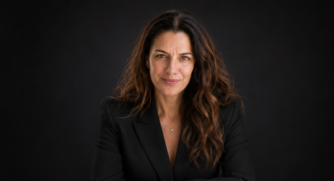 Claudia Sandra López — retrato profesional
